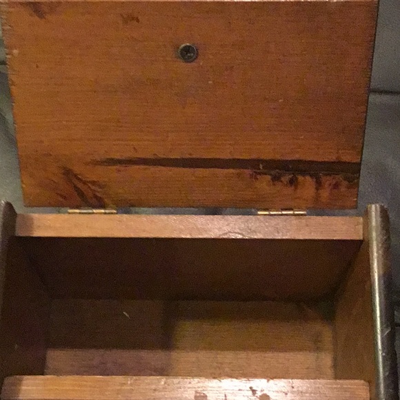 Box - Picture 3 of 4